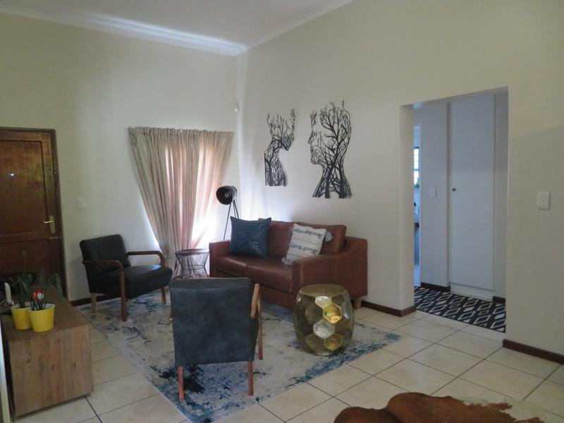 To Let 3 Bedroom Property for Rent in Eikenbosch Western Cape